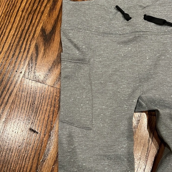 Girls Umbro and C9 bundle of leggings and fleece bottoms size 6/6x NWOT - Picture 9 of 11